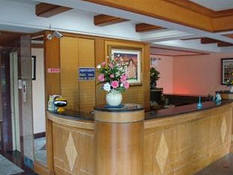 Tanaphat Hatyai Hotel Hat Yai Exterior photo